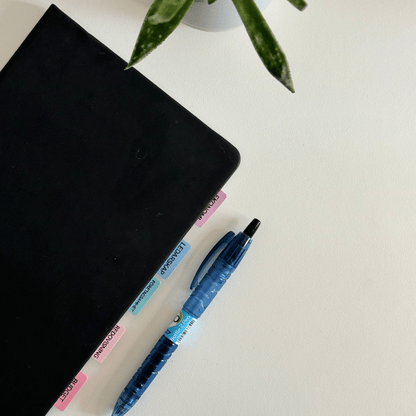 Etiketter til bok flikar och indexering i flera färger